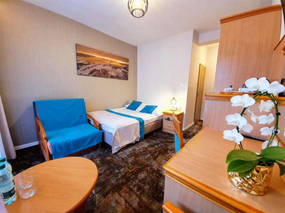 Hotel Gosciniec Pod Skrzycznem Szczyrk Esterno foto
